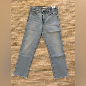 Levi’s women’s wedgie straight jeans